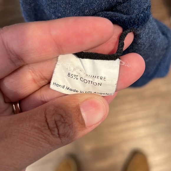 Soft Midi with Thumb cutouts. - Picture 4 of 5